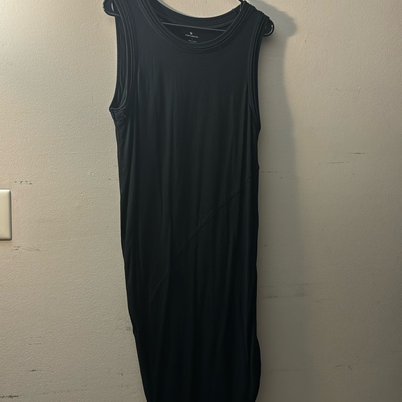 Sleeveless dress - Picture 1 of 2